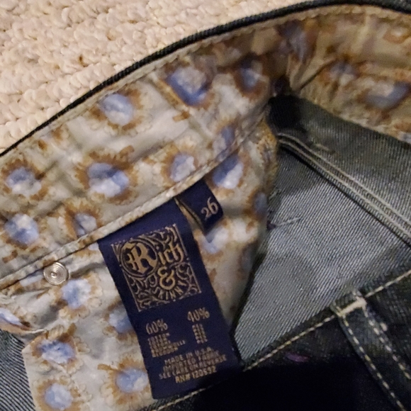 Sold - Picture 3 of 4